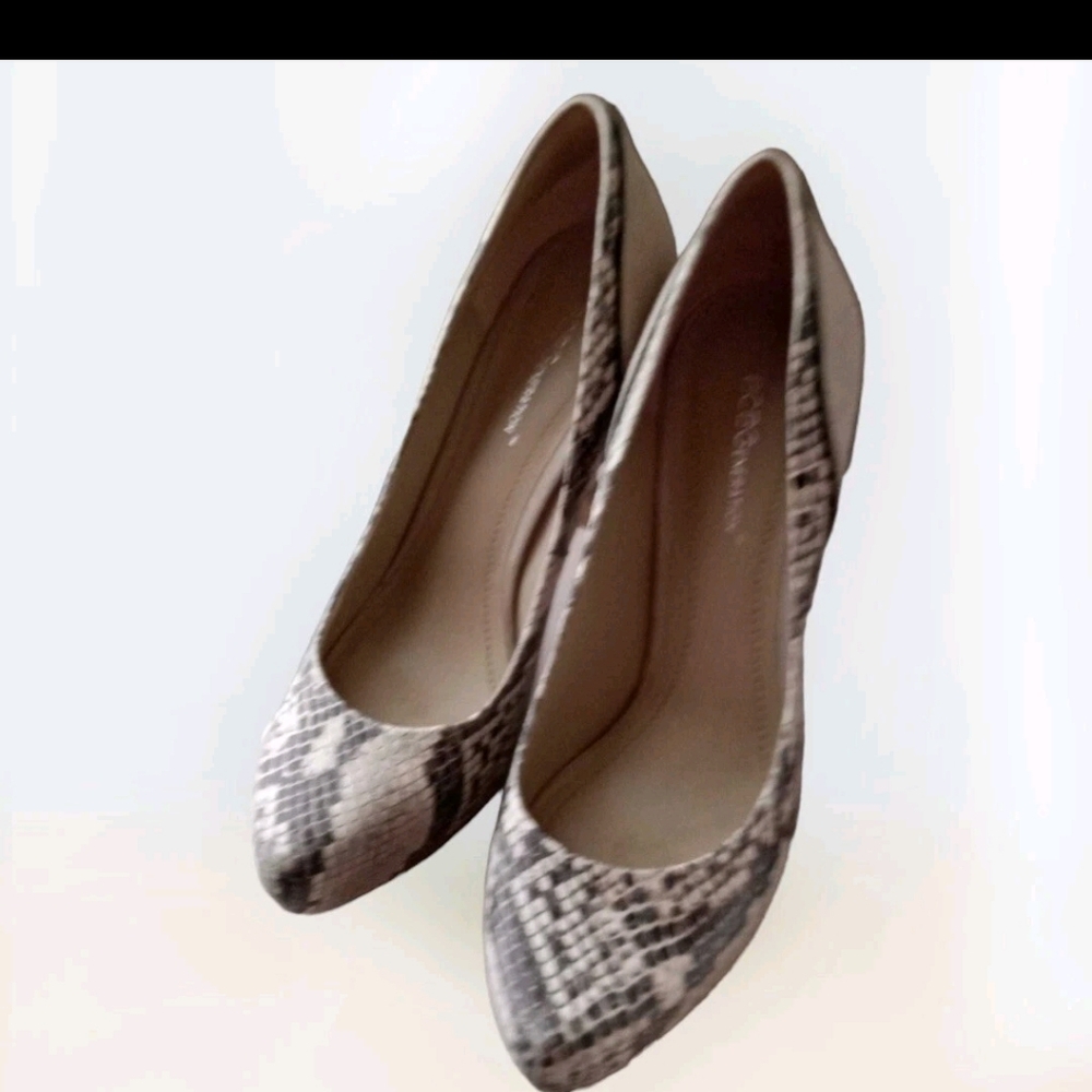Bcbgeneration Snakeskin Patterned Heels - Cream A… - image 4